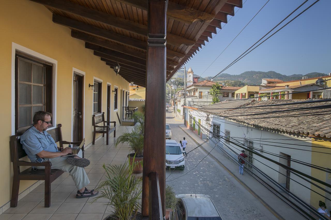 Berakah B&B- Central Park Copan Exterior foto