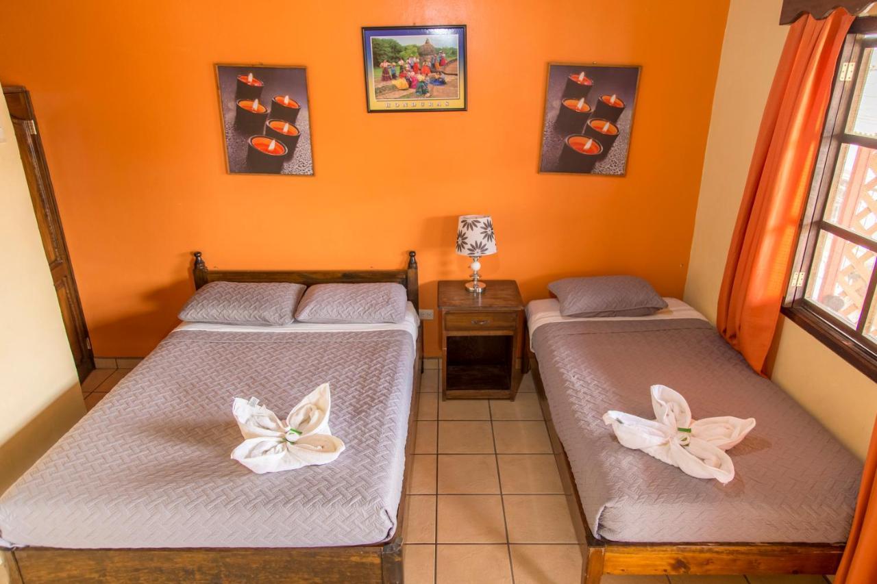 Berakah B&B- Central Park Copan Exterior foto