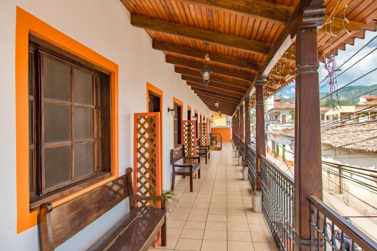 Berakah B&B- Central Park Copan Exterior foto