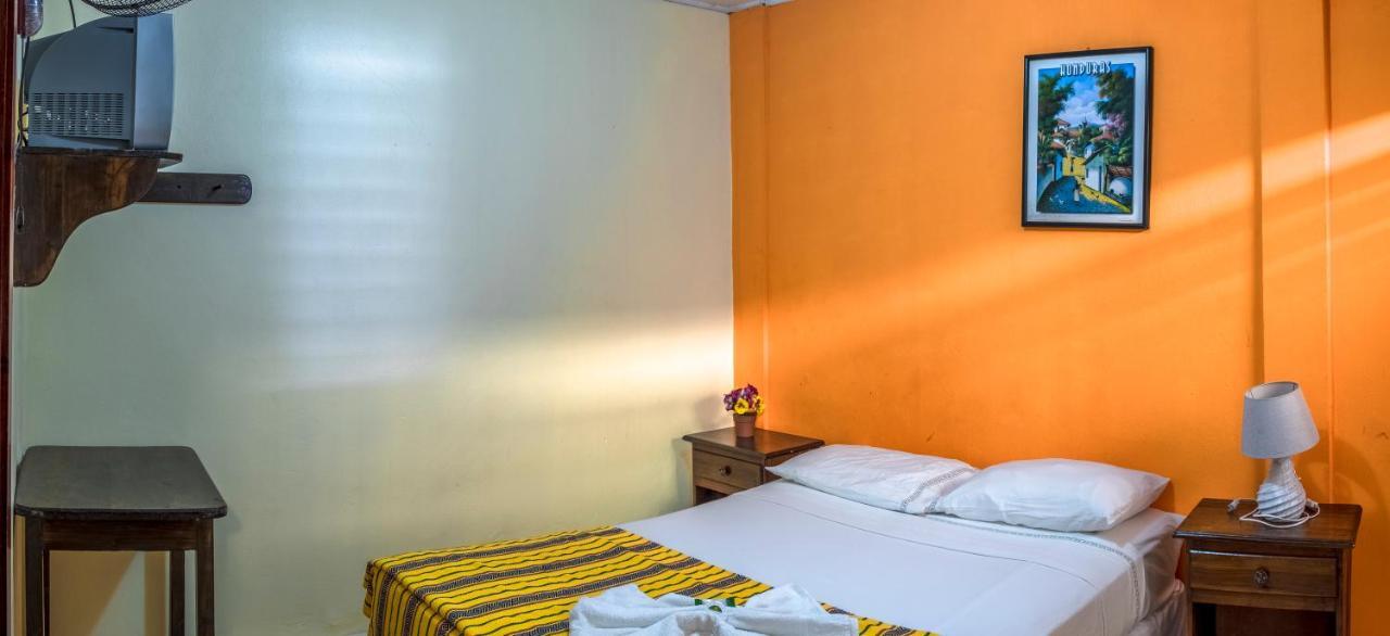 Berakah B&B- Central Park Copan Exterior foto